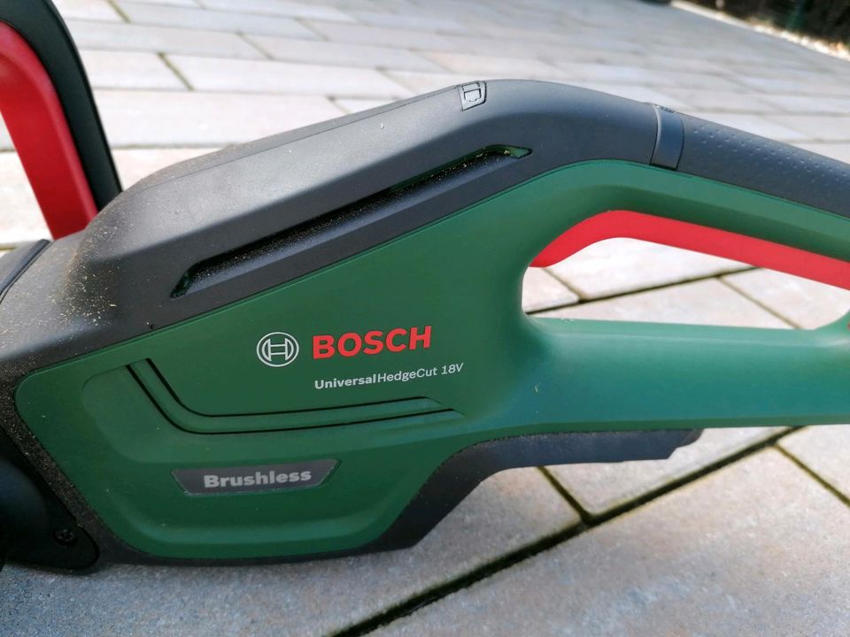 Bosch 18 V Akku-Heckenschere universal HedgeCut 18-45 in Lindenberg im Allgäu