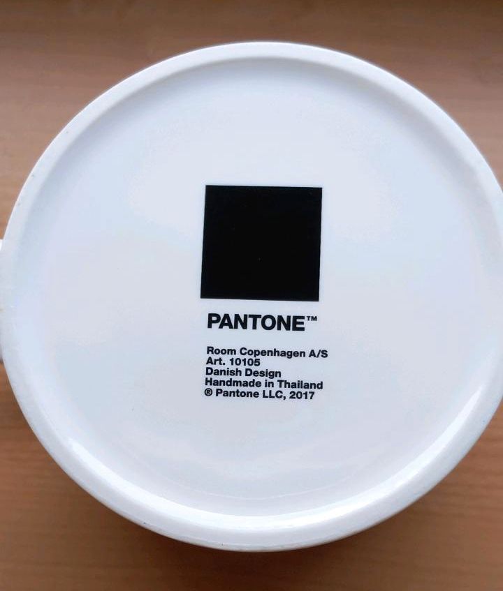 Pantone Teetasse rot 2035 Room Copenhagen in Bremen