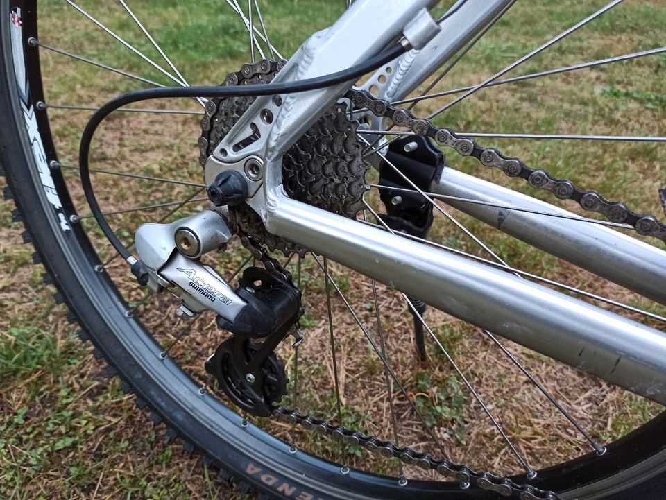 Mountainbike 20 Zoll blau silber 24 Gänge Hardtail in Kadenbach