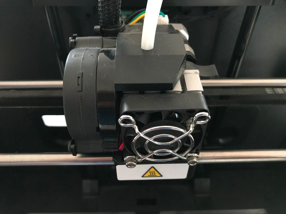 Zuverlässiger MakerBot Replicator 2 3D-Drucker zu verkaufen in Burghaslach