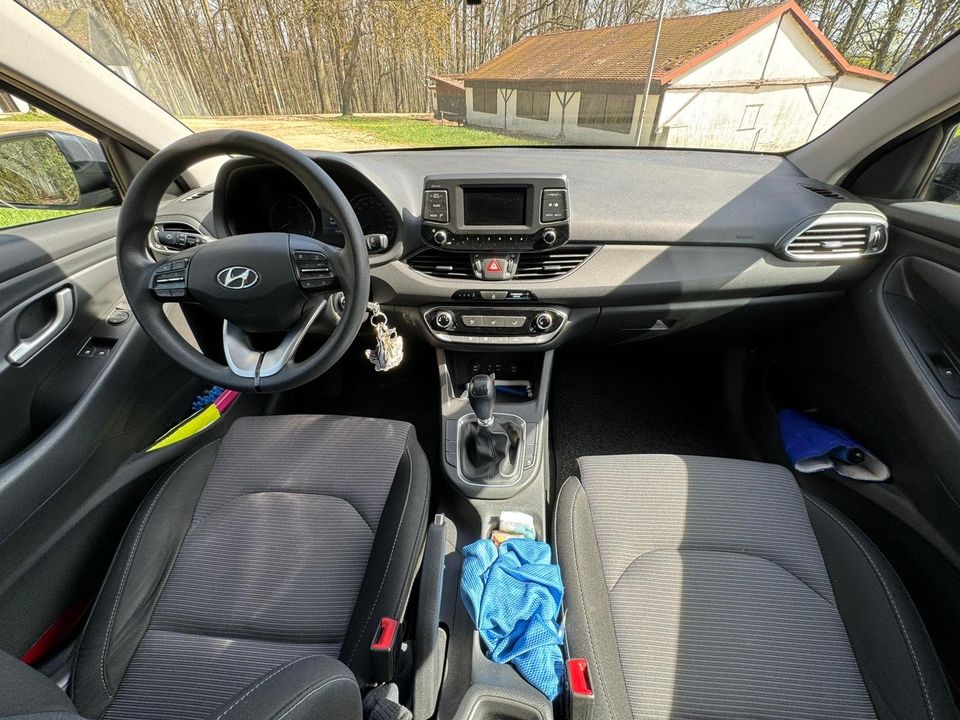 Hyundai i30 1.0 T-GDI Select in Sulzbach-Rosenberg