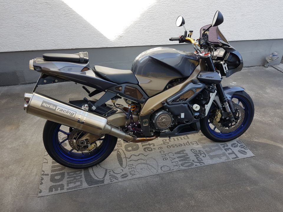 Aprilia Tuono Gen.1 in Hemsbach