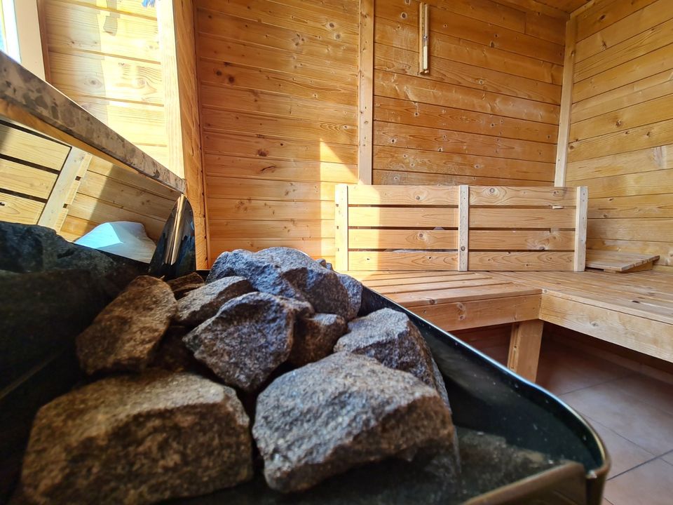 Exklusives Eigenheim im Bungalowstil mit Sauna, Wellnessbereich, Bar und vielem mehr in Feldrandlage in Haldensleben