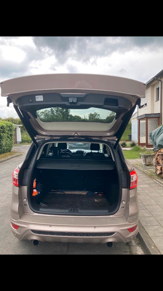 Ford Kuga 2.0 EcoBoost Vignale 4x4 Automatik in Langerwehe