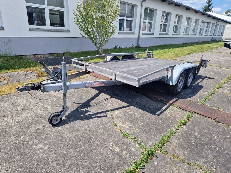 Autotransportanhänger , Autoanhänger , Trailer  2-Achsen in Falkenberg/Elster