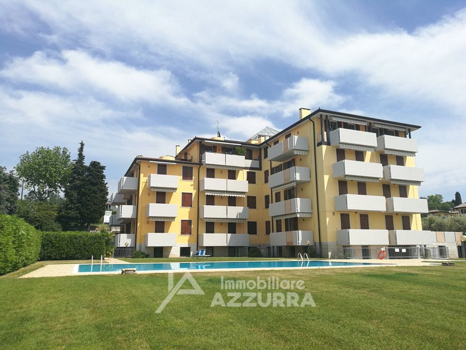 LA TERRAZZA SUL LAGO IN BARDOLINO, POOL UND SEEBLICK in München