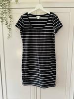 H&M Kleid Gr. M 38 grau weiß gestreift Niedersachsen - Wangerland Vorschau
