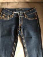 Dunkelblaue Skinny Jeans mit Kontrastnähten 36 Frankfurt am Main - Oberrad Vorschau