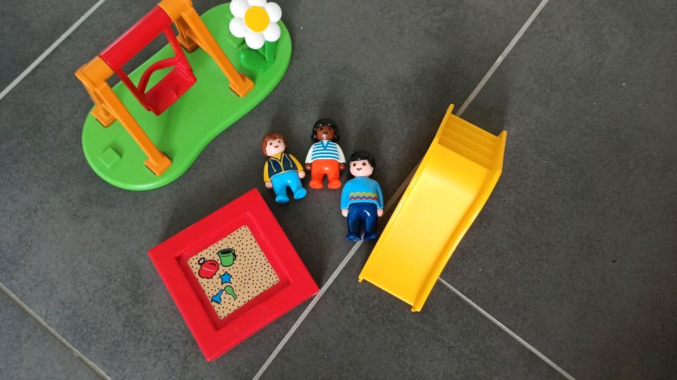 Playmobil 123 Kinderspielplatz in Wenden