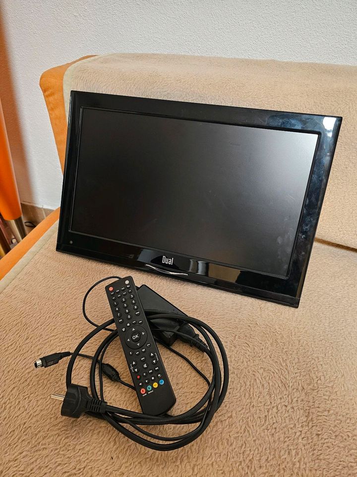 Kleinen TV mit eingebautem DVD Player in Bischofsheim