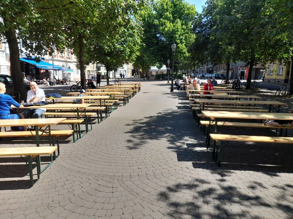 Bierzeltgarnitur / Biertisch / Tische/ Bänke MIETEN - Düsseldorf in Düsseldorf