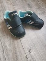 Baby Schuhe Adidas Gr. 19 Junge sneaker Nordrhein-Westfalen - Morsbach Vorschau