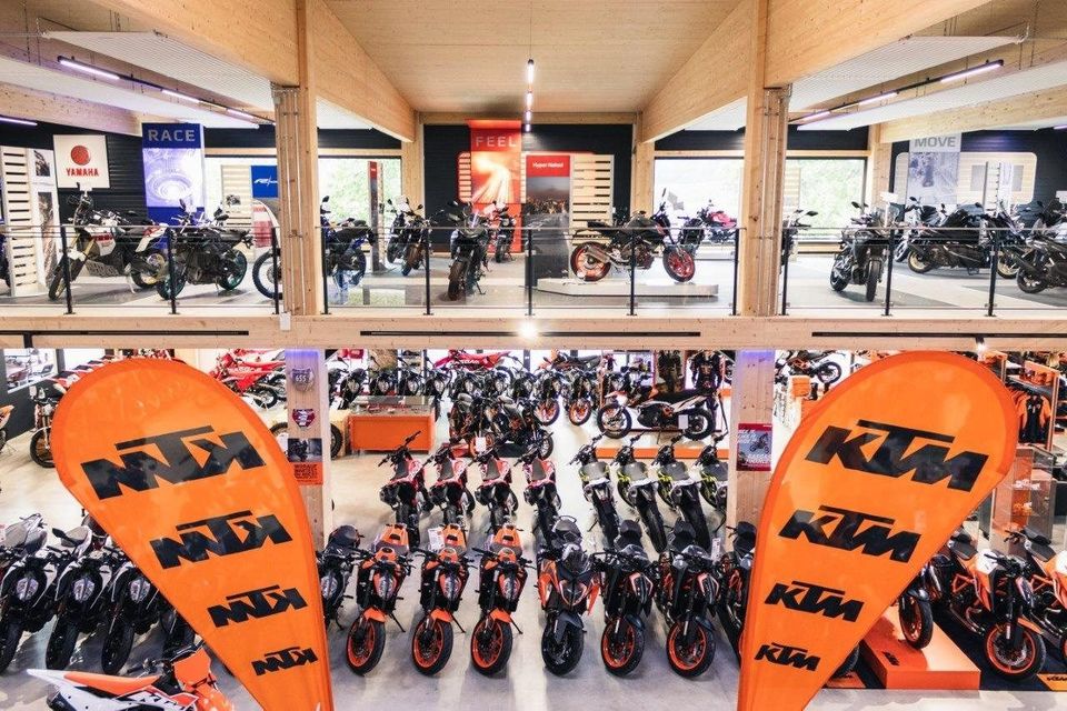 KTM RC 125 Modell 2023 / Neufahrzeug in Neumarkt i.d.OPf.