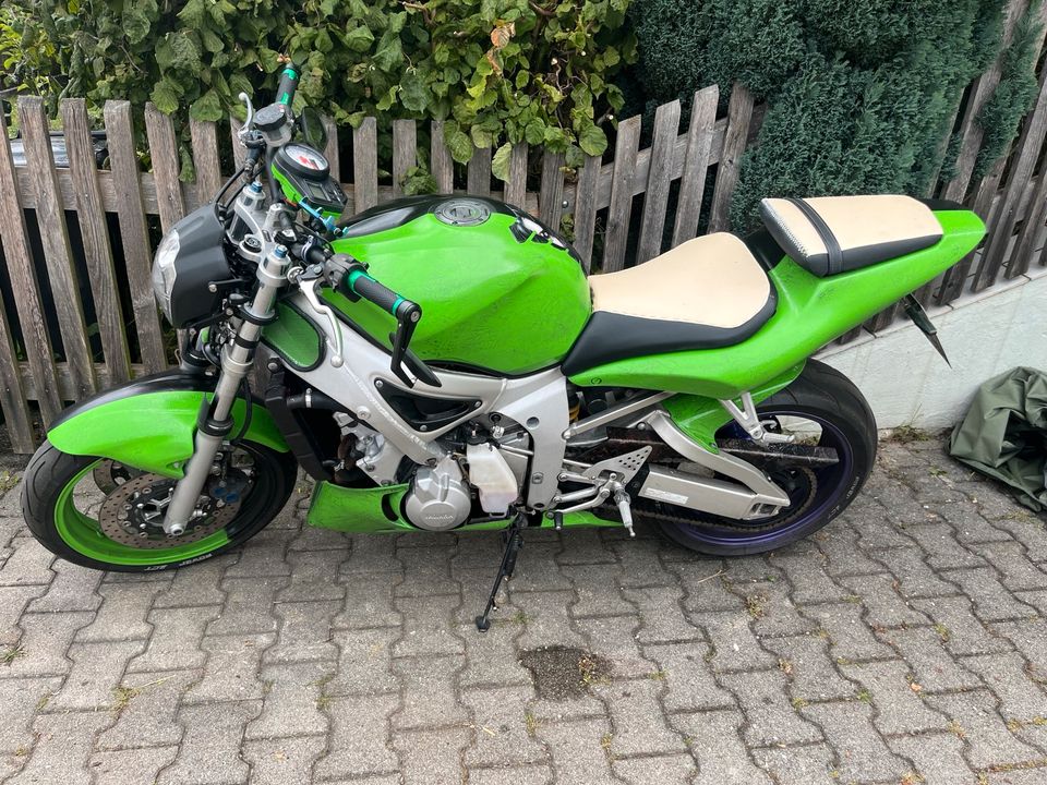Yamaha r6 rj 03 in Altdorf