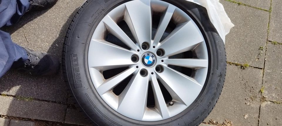 4x Original BMW Felgen mit Pirelli Reifen in München