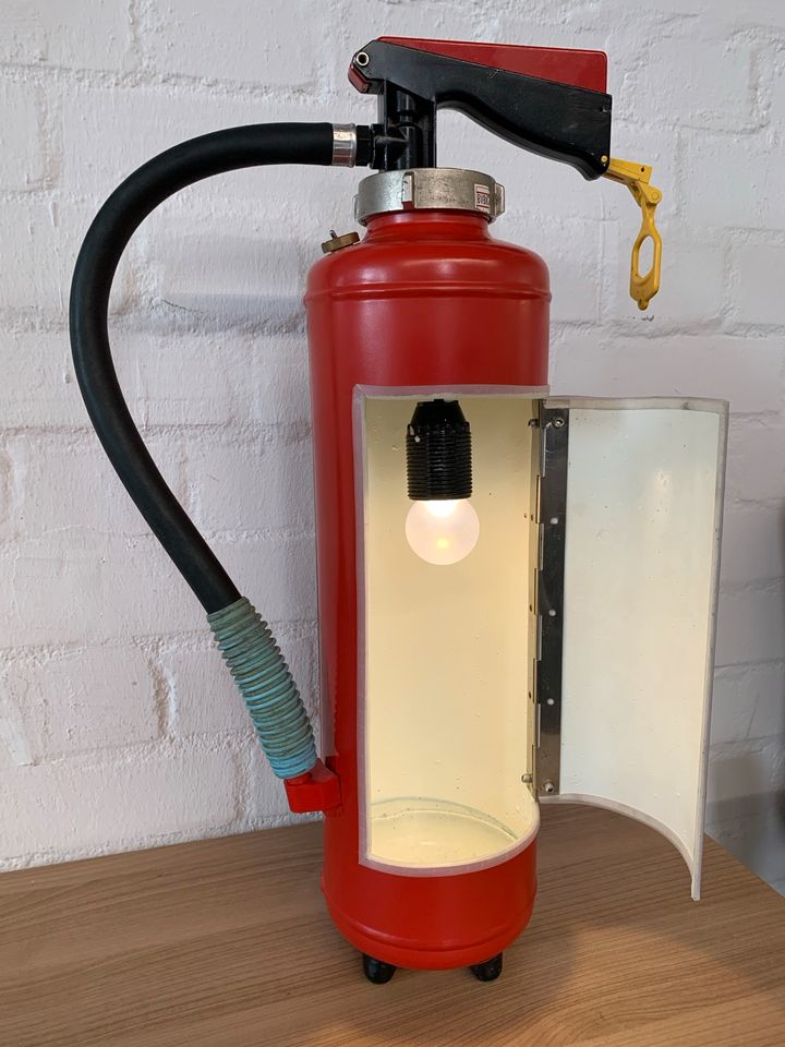 Feuerlöscher Lampe *Einzelstück* Design Leuchte Deko Retro Vintag in Hamburg