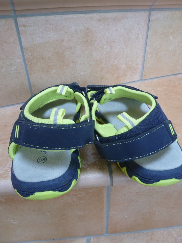 Sandalen / Schuhe Kinder ungetragen Größe 35 in Lachen