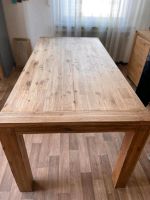 Esszimmer Tisch,  Stühle und Kommode alles Massivholz Nordrhein-Westfalen - Hennef (Sieg) Vorschau