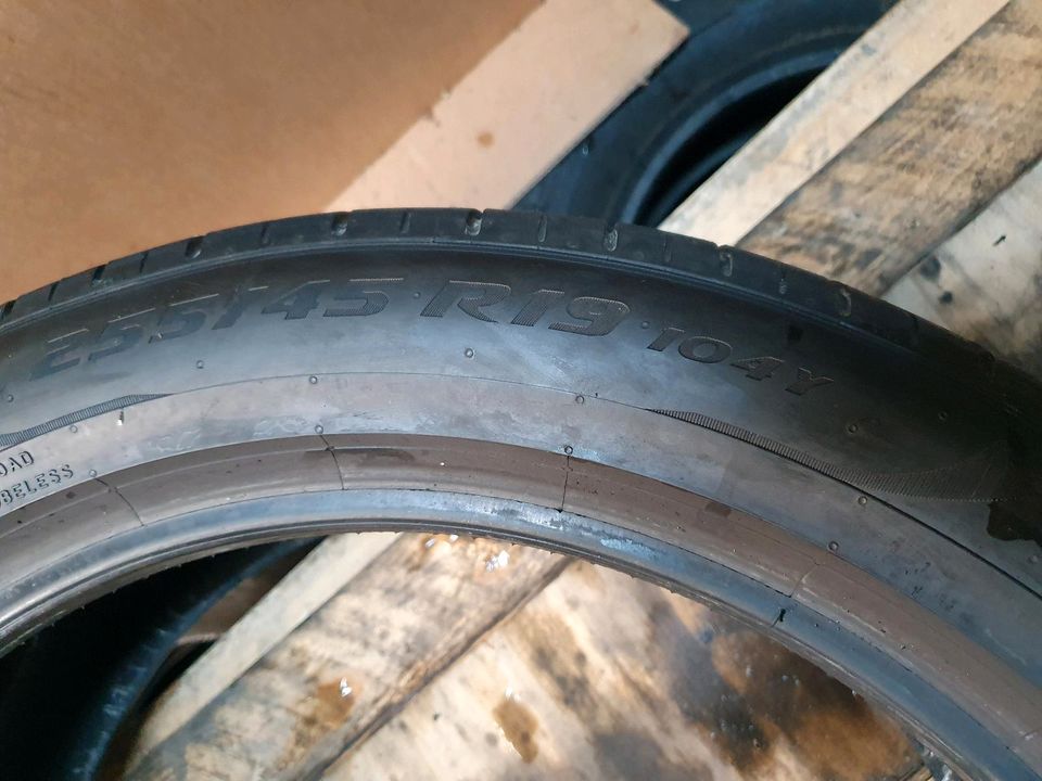 PIRELLI Sommerreifen 2x 255/45 R19 104Y - 255 45 19 in Sindelfingen