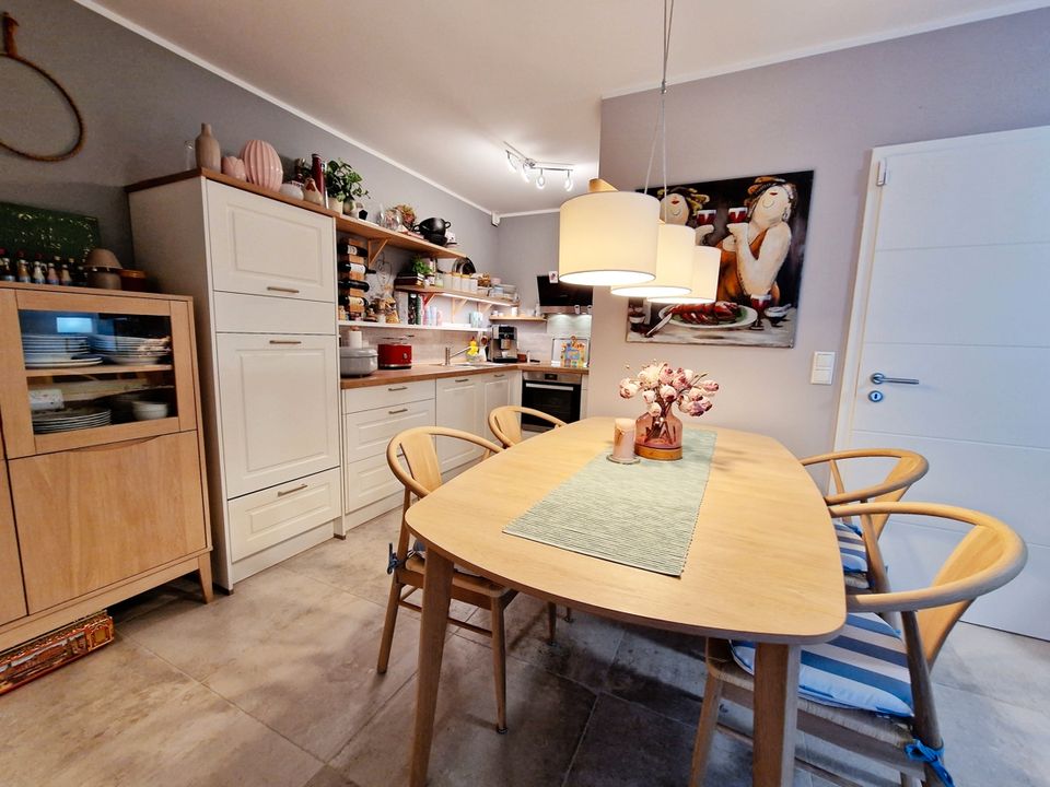 Modernisierte und sehr gepflegte Erdgeschosswohnung mit Terrasse in ruhiger Lage in Buesum