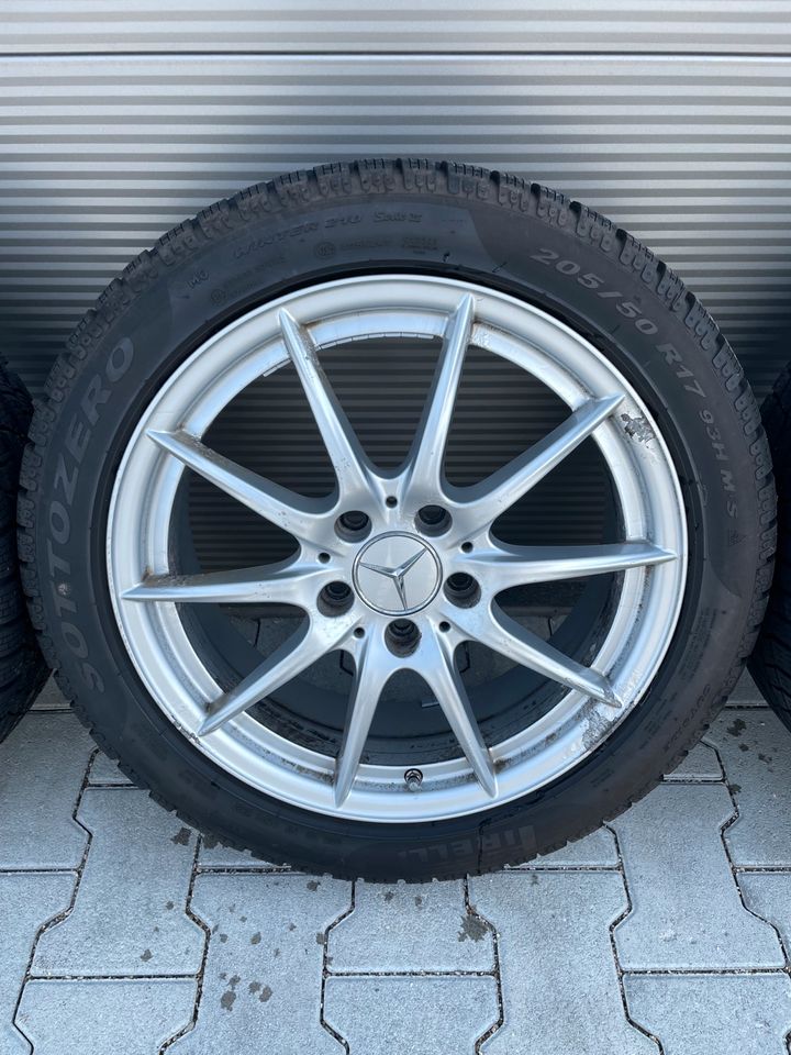 Mercedes A Klasse W176 BKlasse CLA 17 Zoll Felgen Räder 205/50R17 in Achern