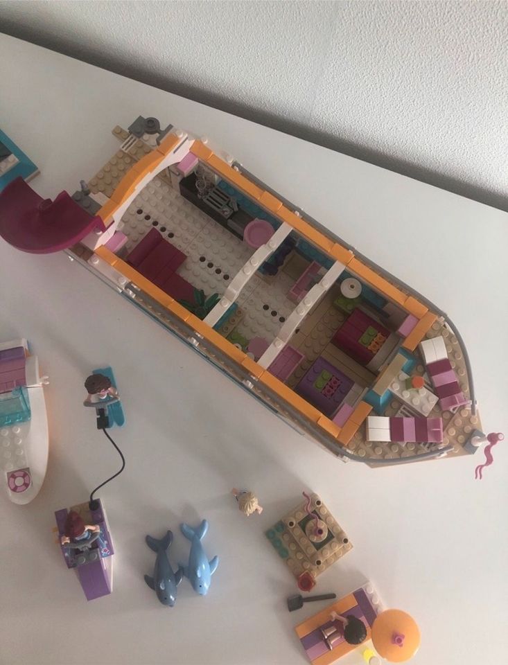 Lego Friends Yacht+Speedboat in Eislingen (Fils)