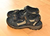 Sandalen, Größe 42, sehr guter Zustand Baden-Württemberg - Freiburg im Breisgau Vorschau