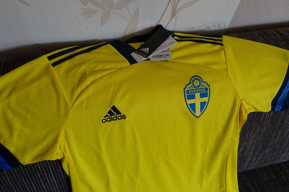 EM 2024 Adidas SCHWEDEN Nationalmannschaft Trikot M MEN NEU!! TOP in Espelkamp