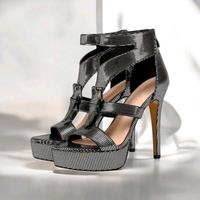 High Heels Sandaletten silber Größe 44 Berlin - Biesdorf Vorschau