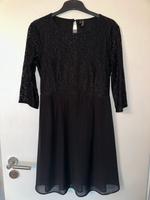 Spitzenkleid schwarz Gothic von Vero Moda in Größe M Niedersachsen - Seevetal Vorschau