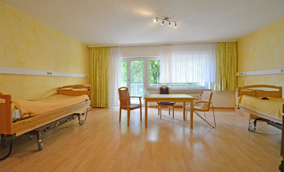 Vielseitig nutzbare Immobilie für Gewerbe, Wohnen/Pflege, direkt an der Fulda in Staufenberg