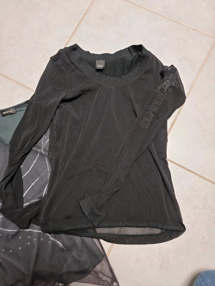 2 tolle Doppellagen Shirts, S, schwarz, Madonna,Esprit in Nörvenich