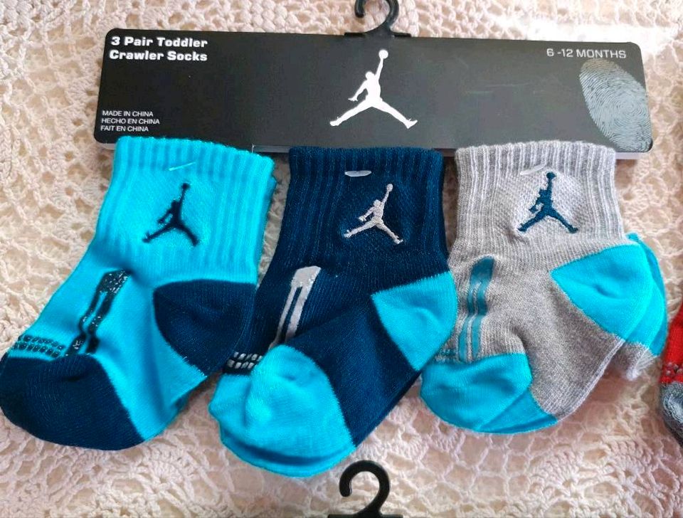 Nike Jordan Baby Socks Crawler / Grippy 6- 12 month in Rösrath