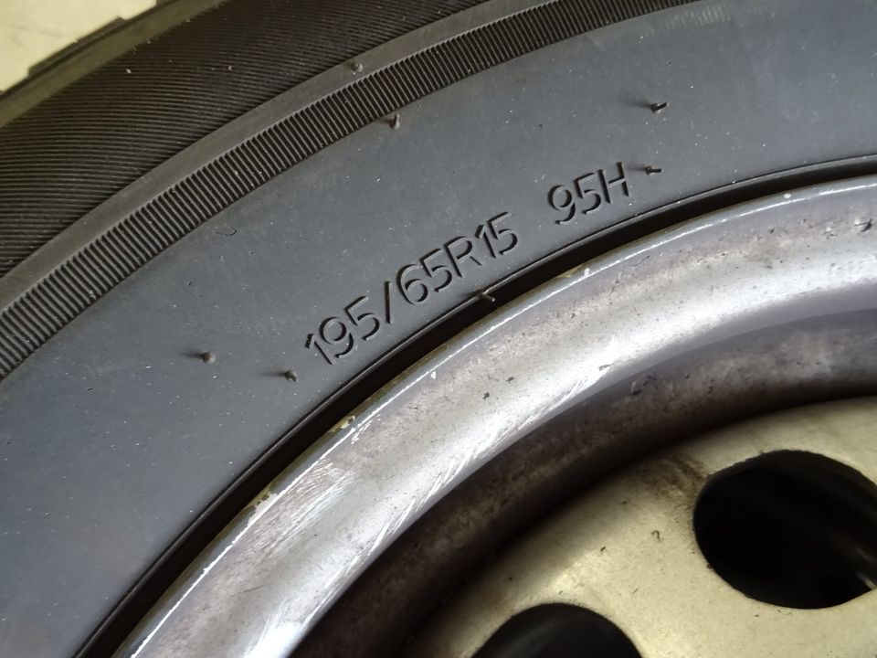 Satz Allwetterreifen VW Caddy 195/65R15 95H Hankook 4Season in Burgstädt