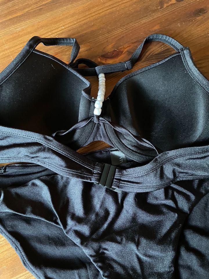 NEU Hunkemöller Bikini schwarz mit Perlen Gr.80C in Neuss