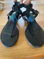 UGG Sandalen in Gr. 39, wie neu! Hessen - Münzenberg Vorschau