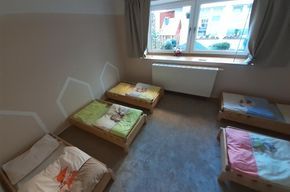 Wehrfritz Kinderbett Krippe Tagesmutter 6 Betten incl. Matratzen in Leipzig