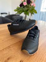 Reebok Classic Damen schwarz Top Zustand Größe 38 Bayern - Illertissen Vorschau