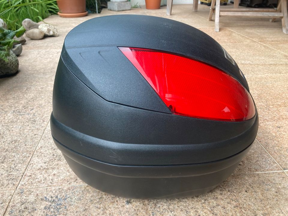 Givi Topcase für Motorrad oder Roller in Mönchengladbach