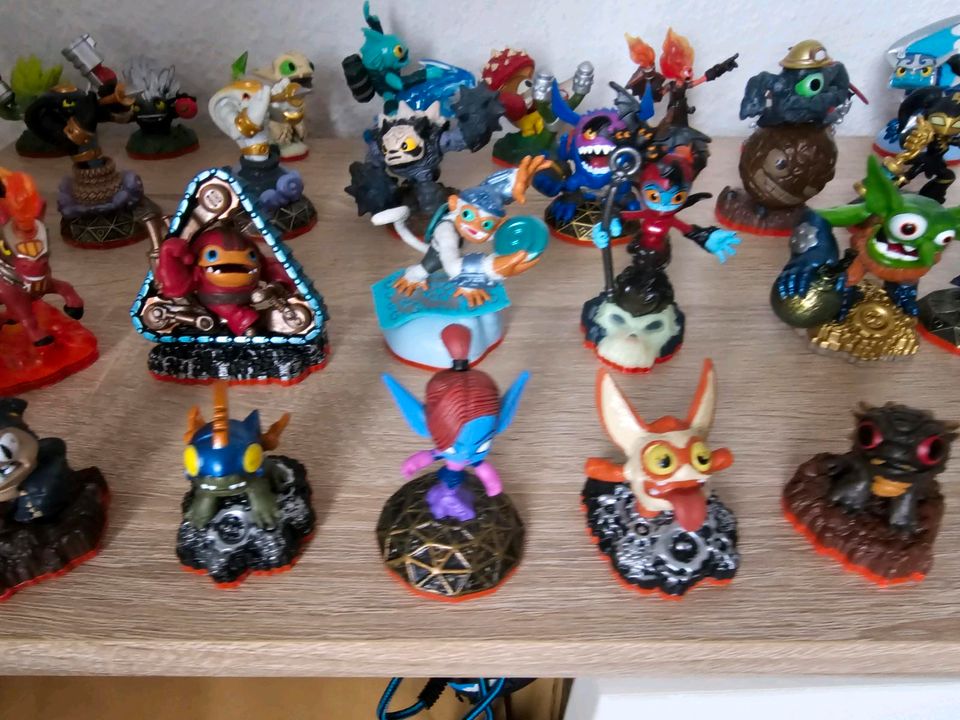 Skylanders Trap Team Figuren 3DS Nintendo Wii U PS4 PS3 Xbox One in Aachen