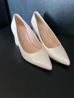 Buffalo Pumps 36 weiß Damen Schuhe München - Moosach Vorschau