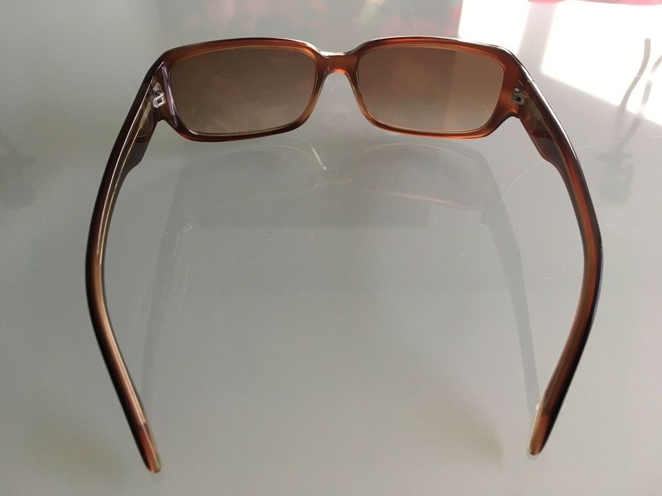 Sonnenbrille von Calvin Klein in Büchen
