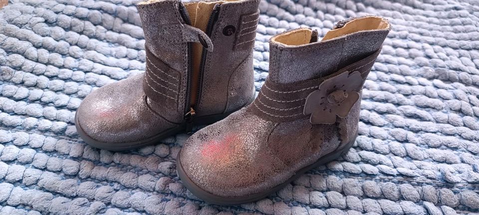 Neu Primigi Schuhe Mädchen 21 Stiefeletten Herbst Halbschuhe NEU in Berlin