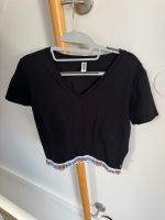 Moschino Cropshirt, T-Shirt Gr. M/38 schwarz :) Nordrhein-Westfalen - Oberhausen Vorschau