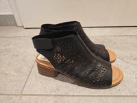 NEU remonte Damen Riemchensandaletten Sandalen 40 echtes Leder München - Trudering-Riem Vorschau