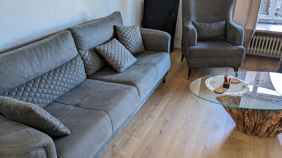 Funktionsgarnitur mit Schlaffunktion Sofs/Couch/Sessel '22 in Neumünster