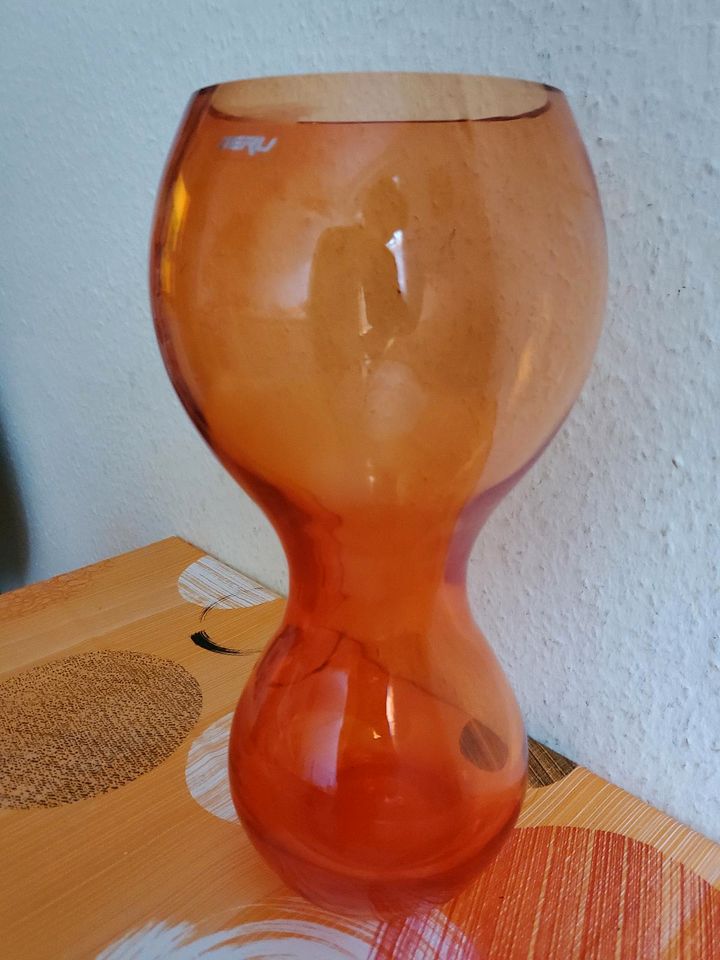 Deru Design Vase orange in Berlin