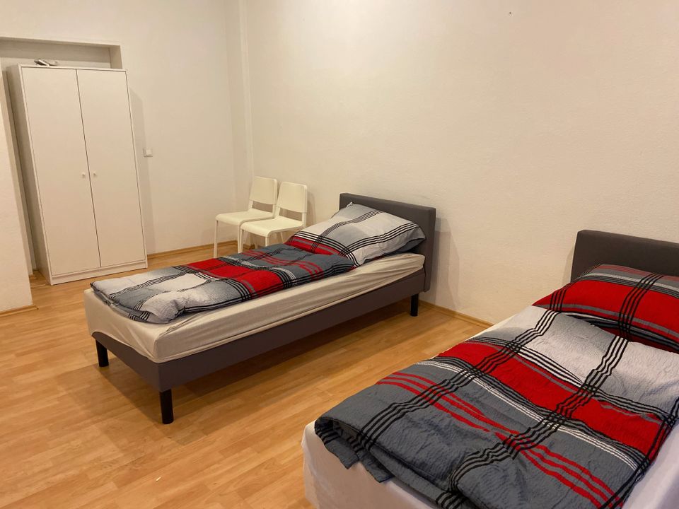 Vermietete 3,5-Zimmer-Wohnung im 1. Stock eines Mehrfamilienhauses in Hof (Saale)