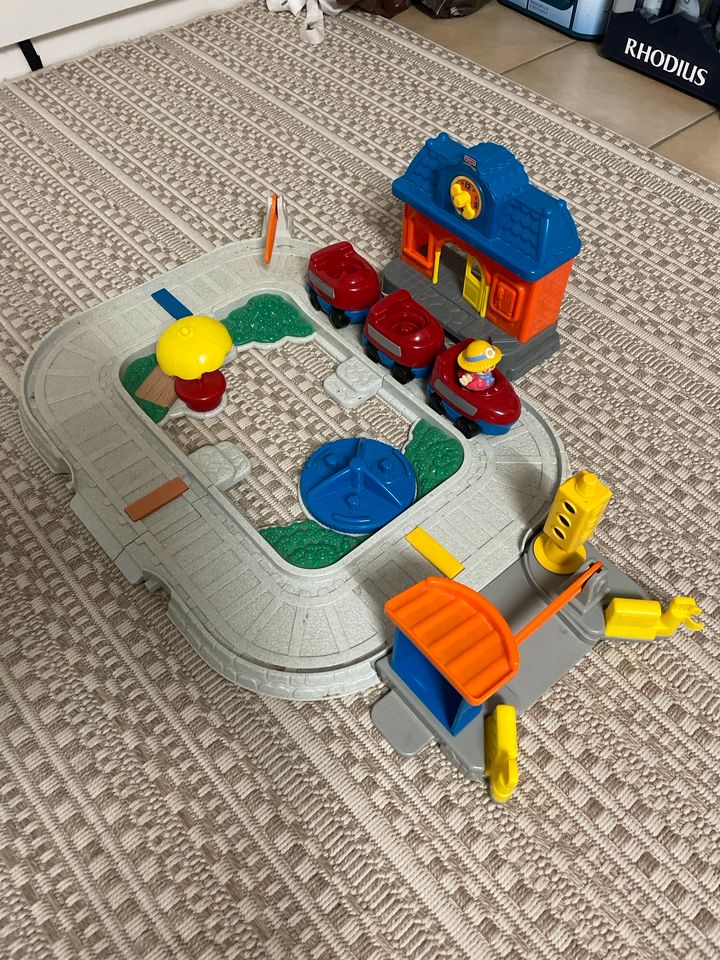 Fisher Price Little People Eisenbahn Bahn in Nordrhein-Westfalen - Willich  | Baby Spielzeug gebraucht kaufen | eBay Kleinanzeigen ist jetzt  Kleinanzeigen