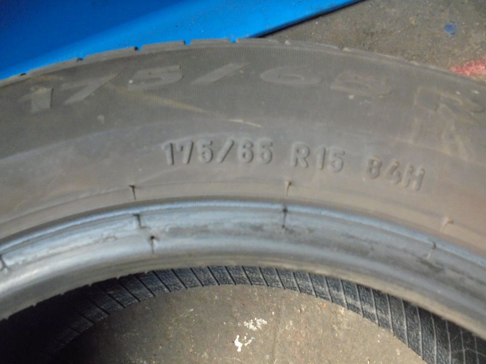 1 Paar ( 2 Stück ) Pirelli Sommerreifen 175/65 R15 84H  DOT 0716 in Harrislee